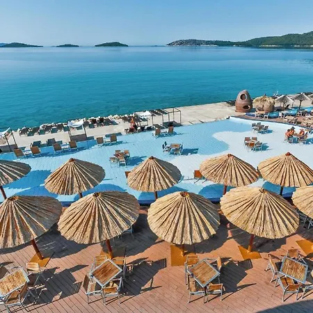 Appartement Luce - Private Pool & Large Bbq - Near Krka National Park - - Sibenik