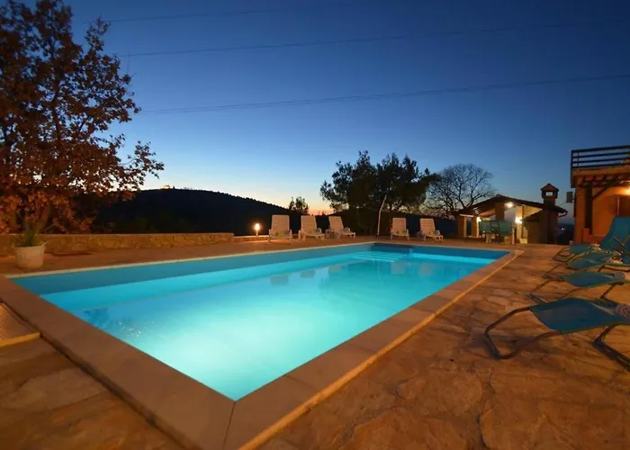 Luce - Pool & Bbq - Near *