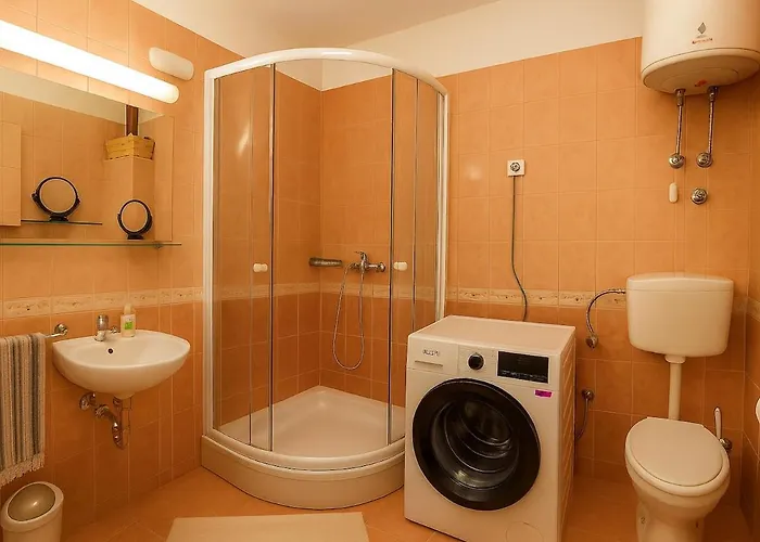 Apartment Luce - Pool & Bbq - Near Sibenik